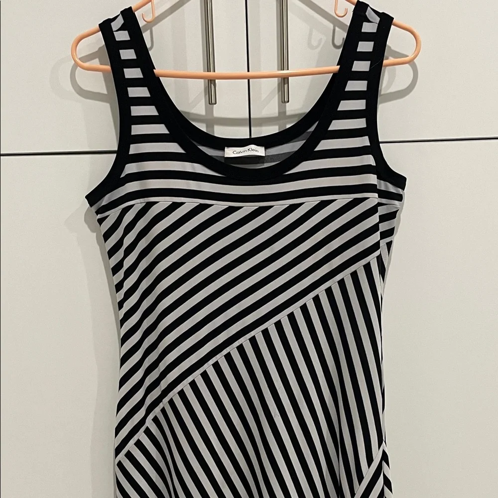 Calvin Klein Black & White Striped Sleeveless Maxi Dress 🔥 - Size Medium - Picture 7 of 16